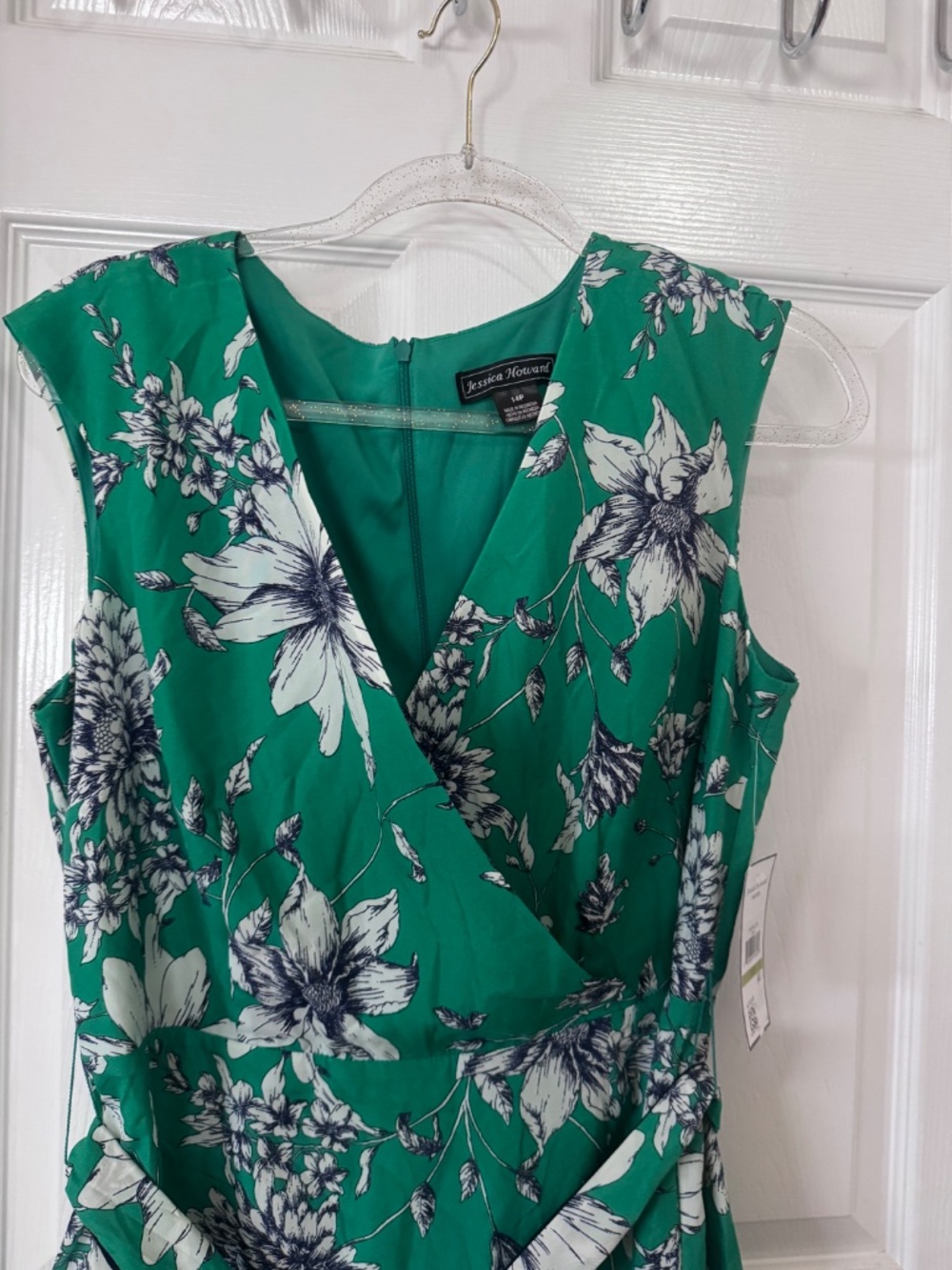 Jessica Howard Sleeveless Belted Surplice Dress in Floral Green Size 14P NWT - Picture 3 of 6